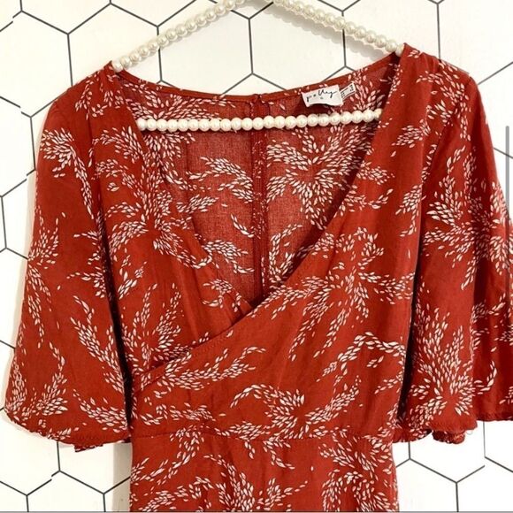 Princess Polly The Louie Playsuit Red & White Floral Open Back Romper SIZE 6 - Picture 4 of 9